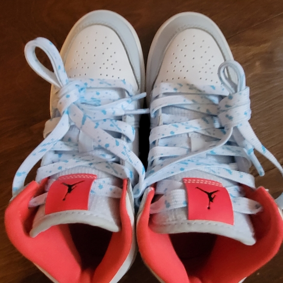 Nike Air Jordan 1 Mid Half Blue Polka Dot Swoosh - Picture 6 of 11